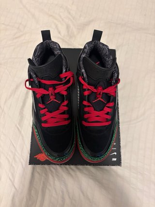 Jordan spizike low og black red green
