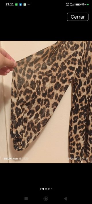 Camisa de mujer con estampado de leopardo