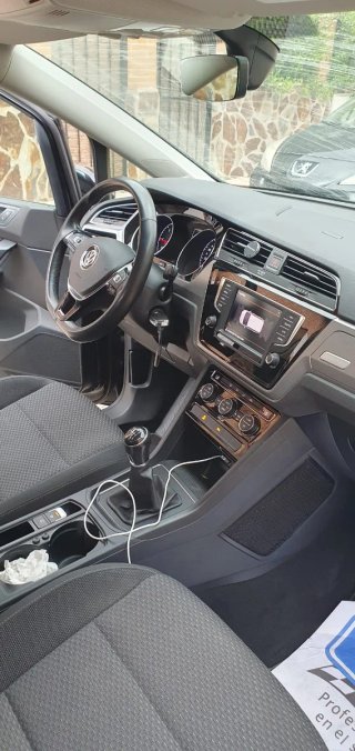 Volkswagen Touran 2016