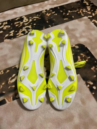 Scarpe da calcio Adidas F50 Club per bambini Taglia 36