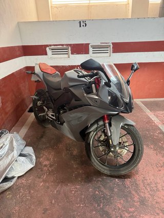 Derbi GPR 125 4T Gris/Rojo