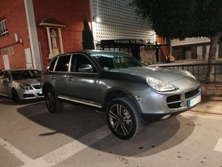 Porsche Cayenne 2003