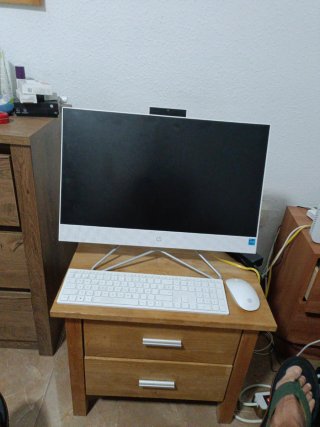 Ordenador HP All-in-One Blanco con su caja