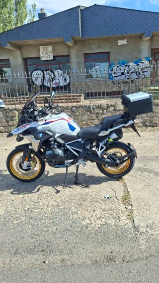 BMW R 1250 Estile Blanca y azul