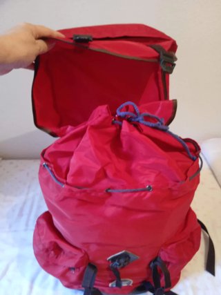 MOCHILA SENDERISMO/ACAMPADA CON REGALO