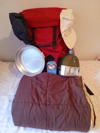 MOCHILA SENDERISMO/ACAMPADA CON REGALO