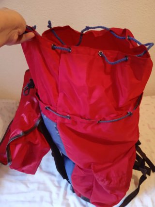MOCHILA SENDERISMO/ACAMPADA CON REGALO