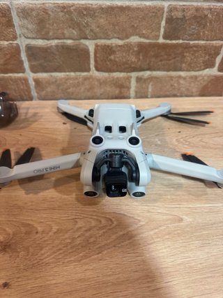 Dron DJI Mini 3 Pro