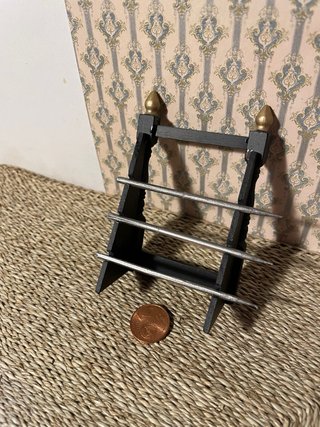 Supporto spade dollhouse nero