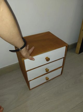 Cajonera de madera artesanal