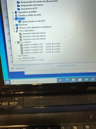 Ordenador Portátil ASUS Negro funcionando