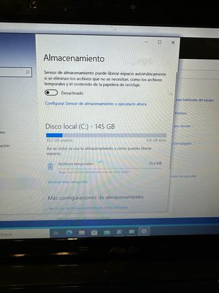 Ordenador Portátil ASUS Negro funcionando