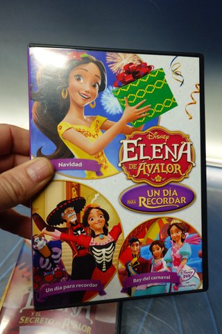 3 DVDs Elena de Ávalor Disney