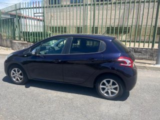 Peugeot 208 2014