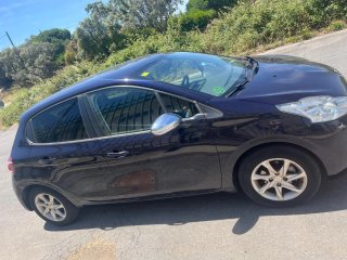 Peugeot 208 2014
