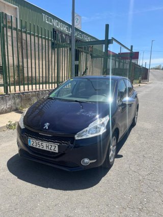 Peugeot 208 2014