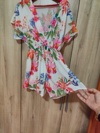 Blusa floral blanca