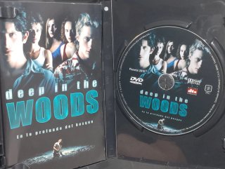 DVD En lo profundo del bosque