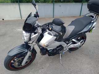 Suzuki GSR 600 (98cv) Naked Negra/Plata