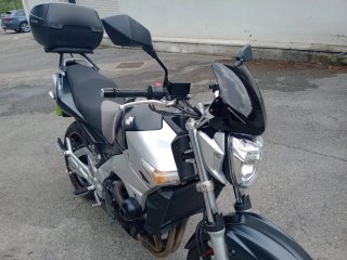 Suzuki GSR 600 (98cv) Naked Negra/Plata