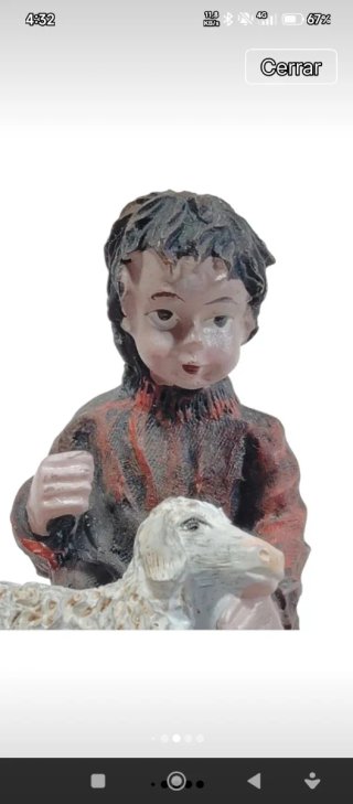 Figura niño y cordero marmolina pintada