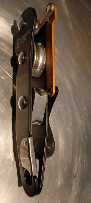 Descensor Kong Indy Evo Plus