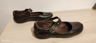 Zapatos Mary Jane Marrones.