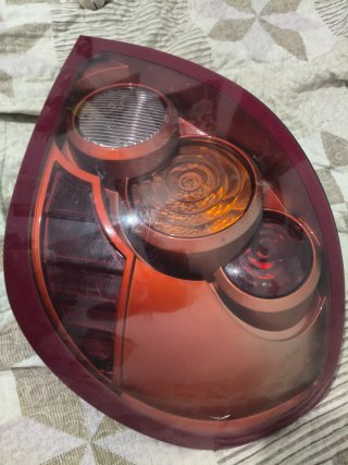 Faro Trasero Nissan Almera