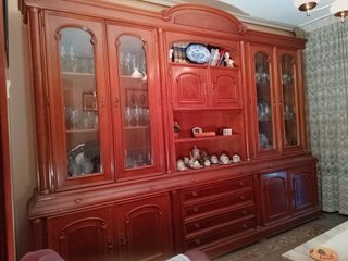 Mueble de salón de madera
