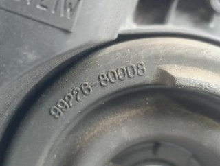 1151857 faro izq 9922680008 toyota avensis berlina