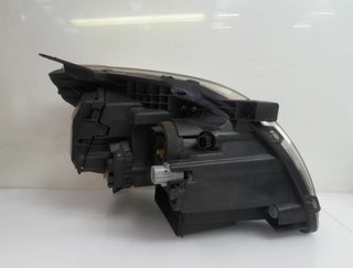 1151857 faro izq 9922680008 toyota avensis berlina
