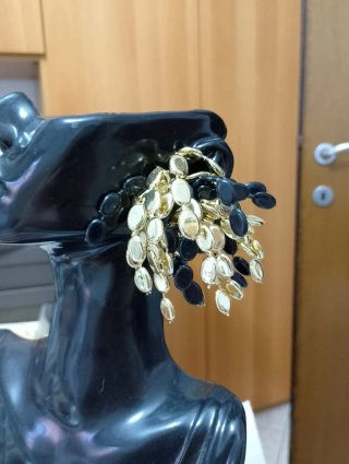 Orecchini vintage cascata neri e oro