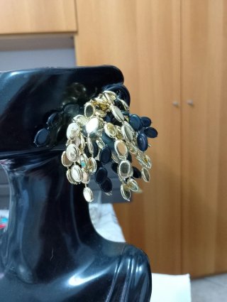 Orecchini vintage cascata neri e oro