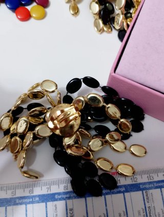 Orecchini vintage cascata neri e oro