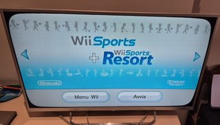 Nintendo Wii + Wii Sports & Wii Sports Resort