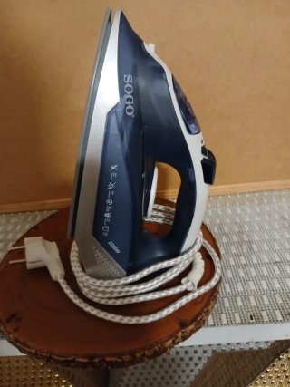 Plancha Sogo azul y blanca