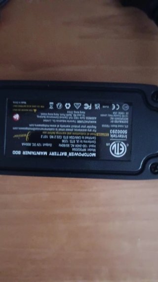 Cargador Baterías Coche y Moto