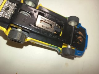 Scalextric Porsche 911 Rally Amarillo/Azul