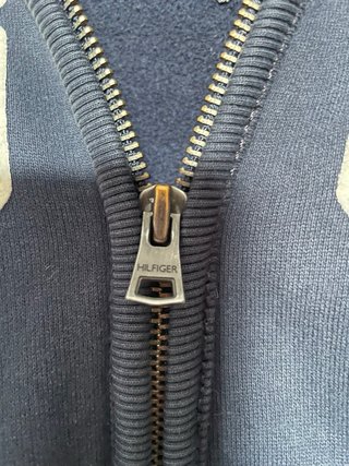 Felpa Tommy Hilfiger Blu/Rosso M Pari al nuovo