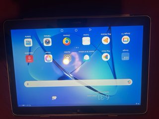 Tablet Huawei Negra y Plateada