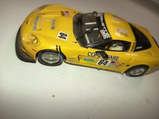 Scalextric Corvette Amarillo