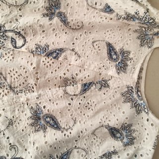 Completo bianco e blu