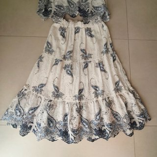 Completo bianco e blu