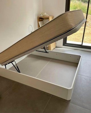 Canapé abatible madera y tela beige