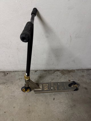 Patinete de acero