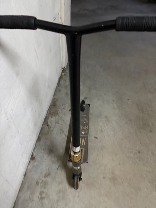 Patinete de acero