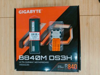 Gigabyte B840M DS3H + Ryzen 7 + 16GB RAM