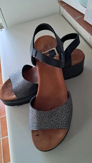 Sandalias Marila Mujer Talla 41 Negra y Plateada
