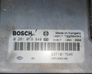 Centralita motor 0281019840 nissan primastar 96483
