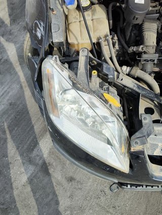 Ford 1903496 faro derecho focus c-max (cap)(2003)